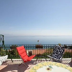 https://villa-ridente-maria.sicilyhotelsitaly.net